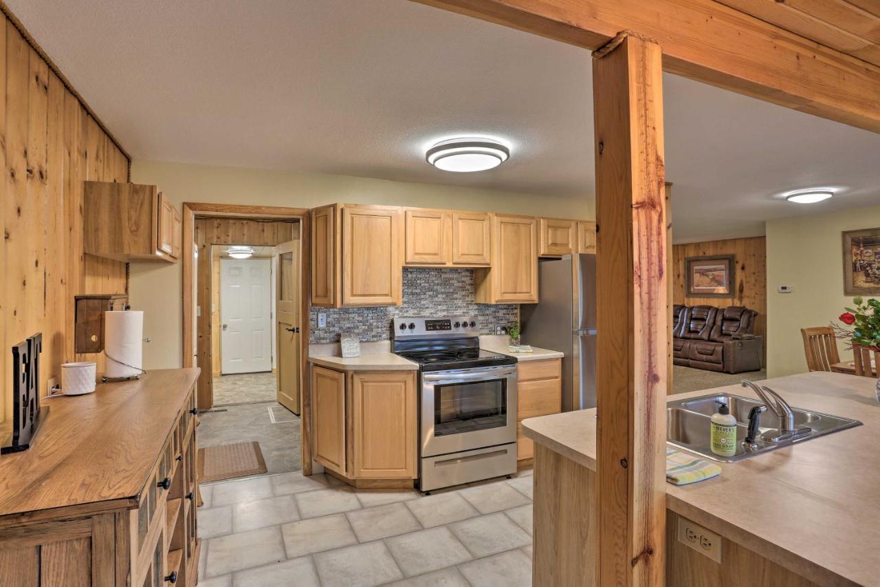 Rustic Spearfish Cabin On 12-Acre Trout Farm 外观 照片